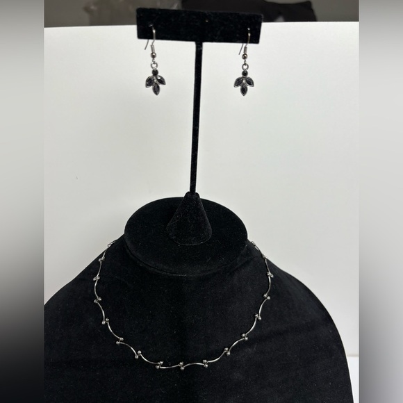 Dainty Dark Silver Tone Choker Necklace and Earring Set - Picture 1 of 5